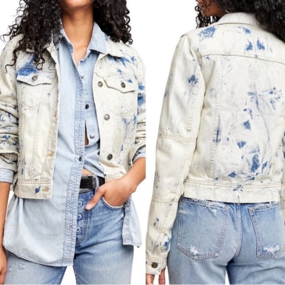 Free People Rumors Jones Tie Dye Blue & White Jean Denim Jacket size Small